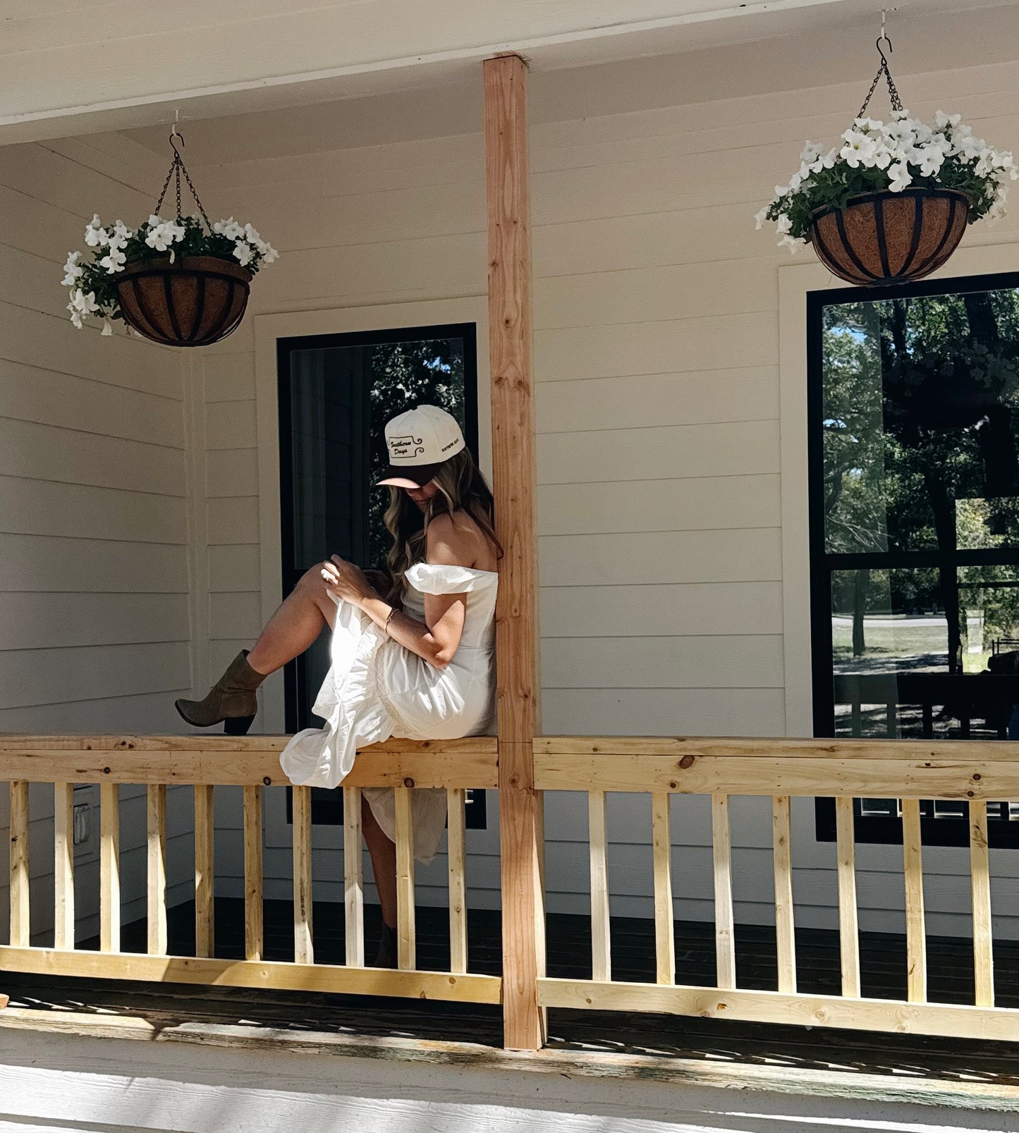 Amongst the Oaks - Brown Hat