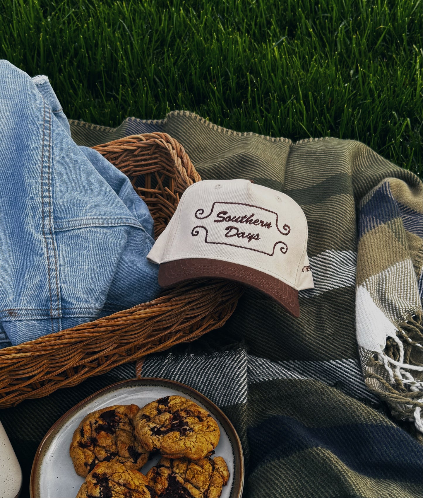 Amongst the Oaks - Brown Hat